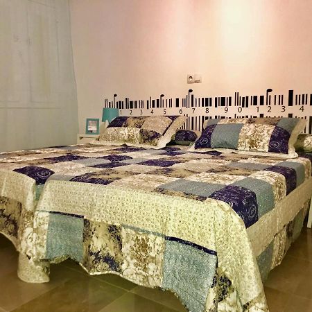 Ferienwohnung Centro-Casco Antiguo C/Sauceda-San Eloy Sevilla Exterior foto